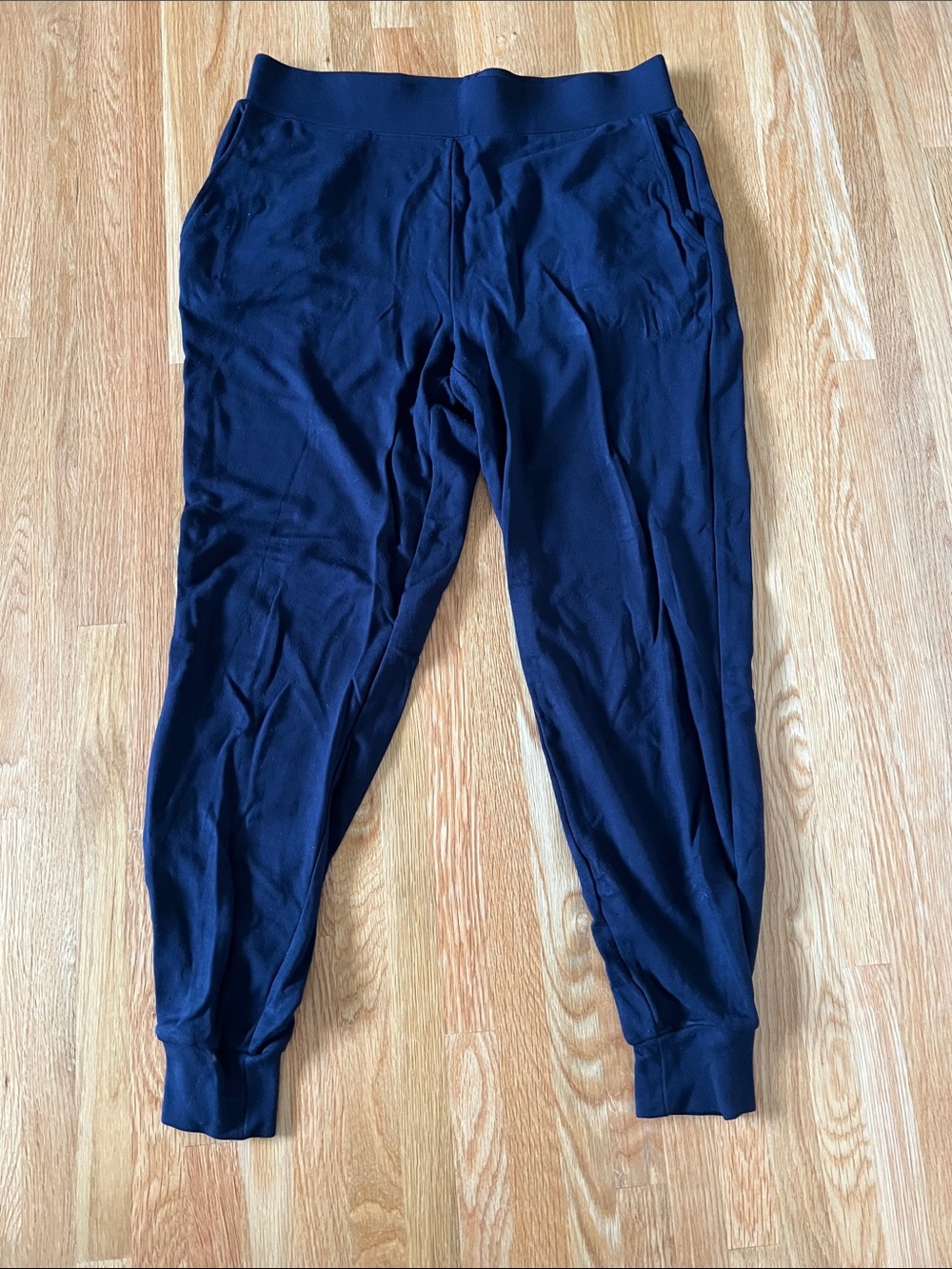 Matty M Women’s Dark Navy Slim Jogger Pants. Size Medium.